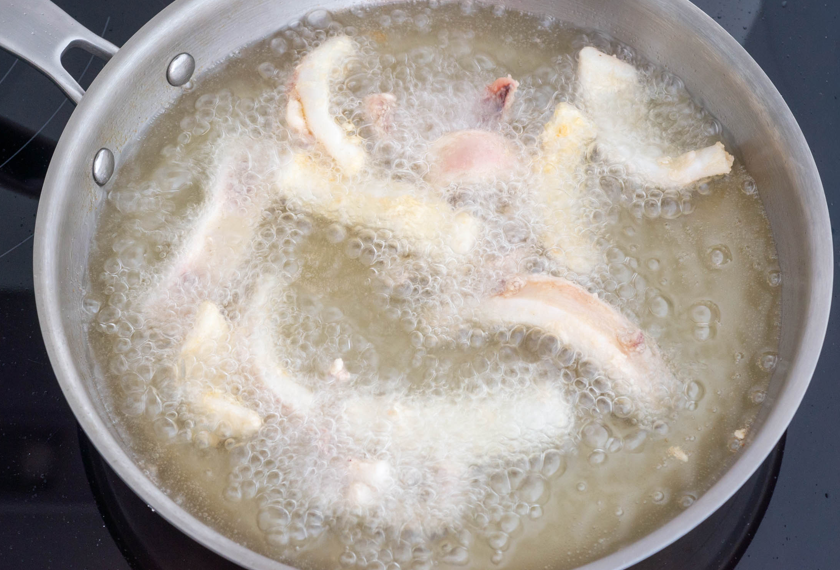 Rabas de calamar al estilo cántabro, la fritura que se sirve al momento
