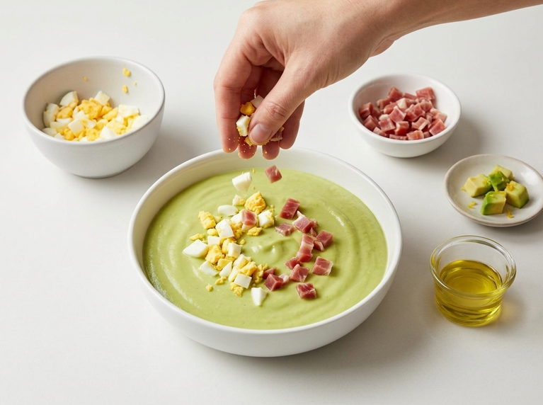 Salmorejo de aguacate, una crema fría sin tomate para cambiar de registro