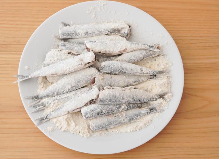 Sardinas en escabeche, una receta clásica para preparar con antelación