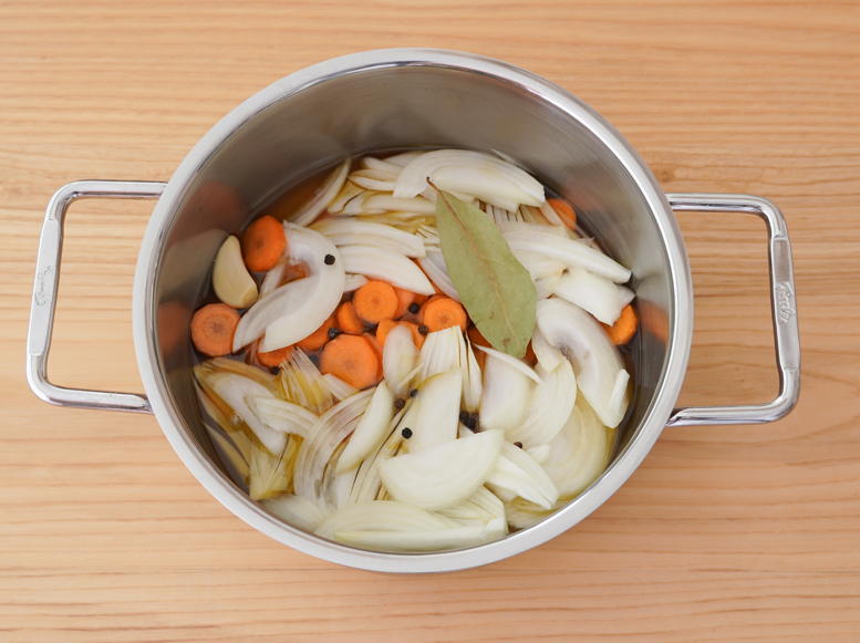 Sardinas en escabeche, una receta clásica para preparar con antelación