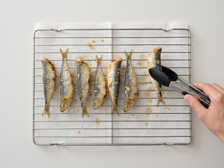 Sardinas fritas, el pescado de verano que no espera en la cocina