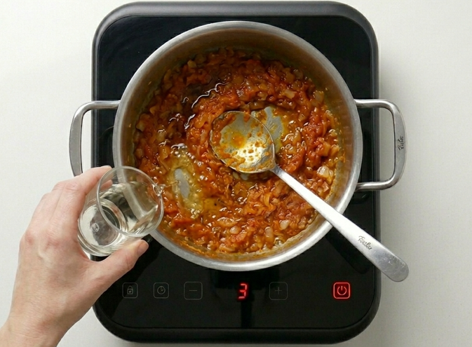 Sopa de pescado cántabra, una cuchara marinera con fundamento