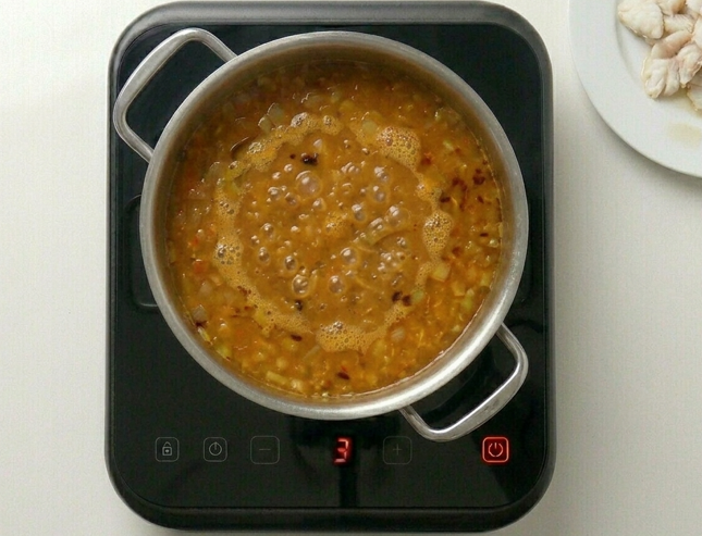 Sopa de pescado cántabra, una cuchara marinera con fundamento