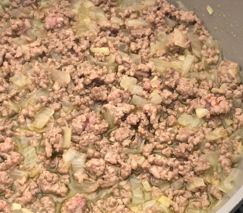 Taco rice. Receta japonesa fácil con arroz, carne picada y sabor tex-mex