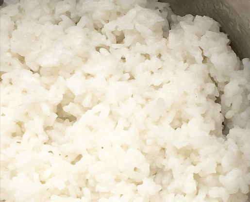 Taco rice. Receta japonesa fácil con arroz, carne picada y sabor tex-mex