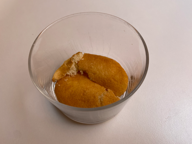 Tiramisú de té matcha. Receta fácil, cremosa y con un toque diferente