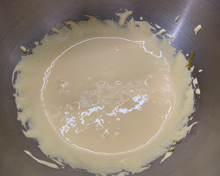 Tiramisú de té matcha. Receta fácil, cremosa y con un toque diferente