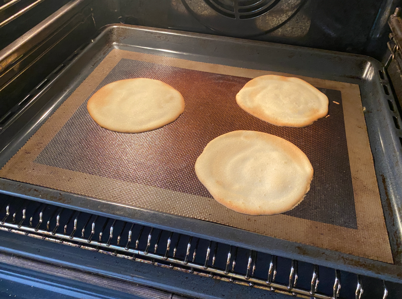 Tulipas y cucuruchos para helados: receta casera de barquillo crujiente