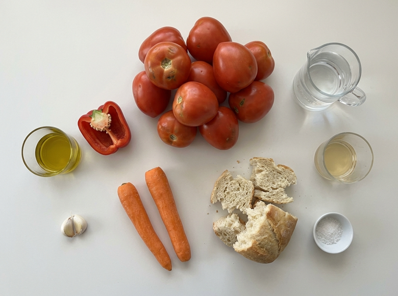 Zoque malagueño, la sopa fría de tomate y zanahoria que se toma bien espesa