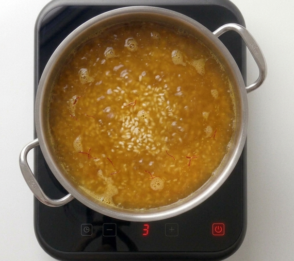 Bullit de peix ibicenco, con alioli y arroz caldoso en dos vuelcos