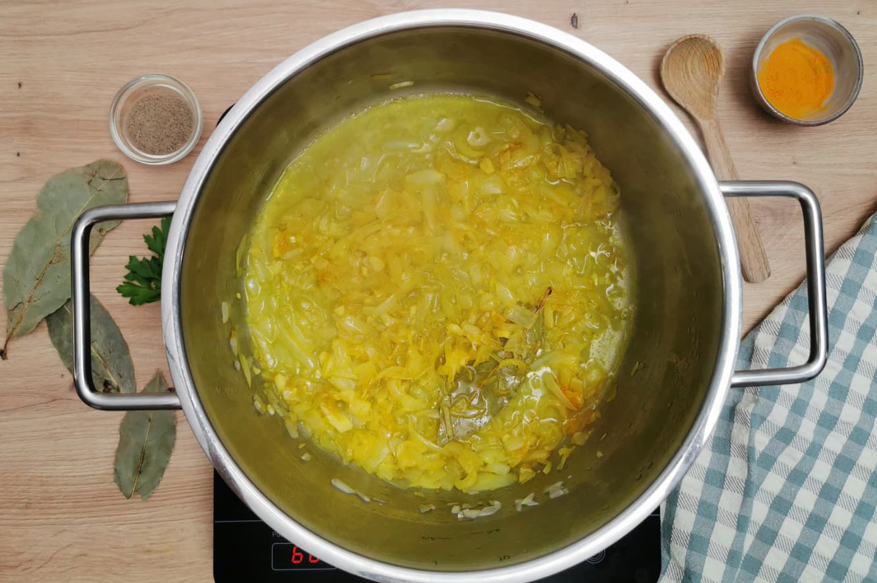 Cazón en amarillo: receta andaluza tradicional fácil y con mucho sabor
