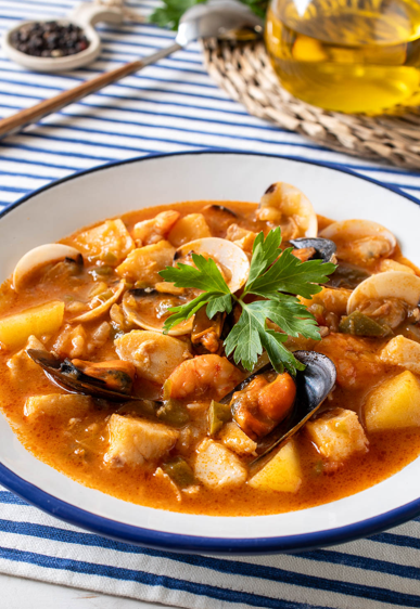 Cazuela de pescado y marisco: receta fácil, casera y llena de sabor tradicional