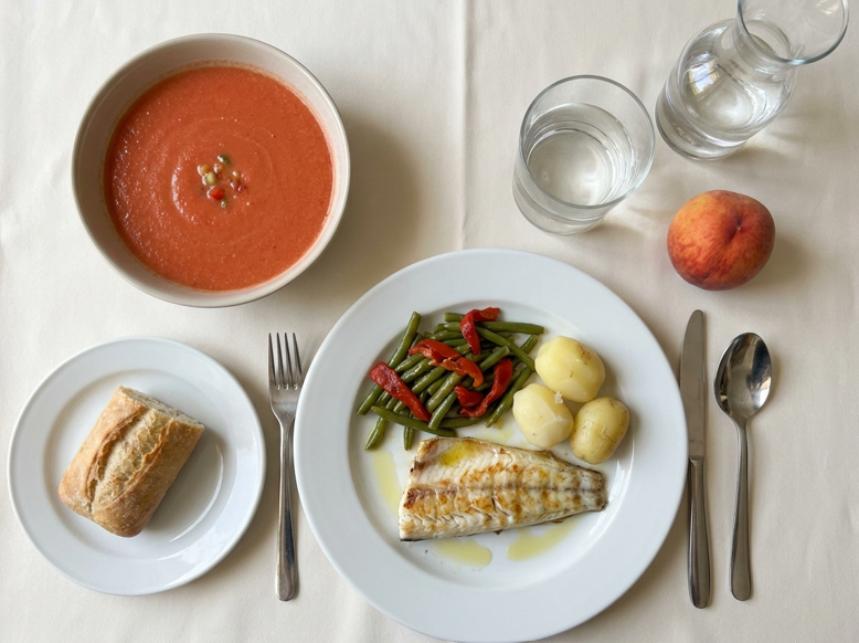 Cómo comer saludable fuera de casa en verano, del chiringuito al menú del día