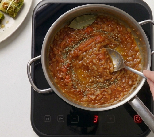 Llom amb col, la receta mallorquina que se cocina en pequeños paquetes