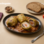 Llom amb col, la receta mallorquina que se cocina en pequeños paquetes