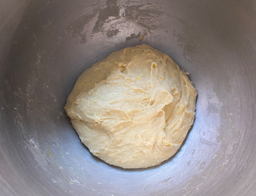 Maritozzi italianos con nata. Receta tradicional del bollo romano más cremoso