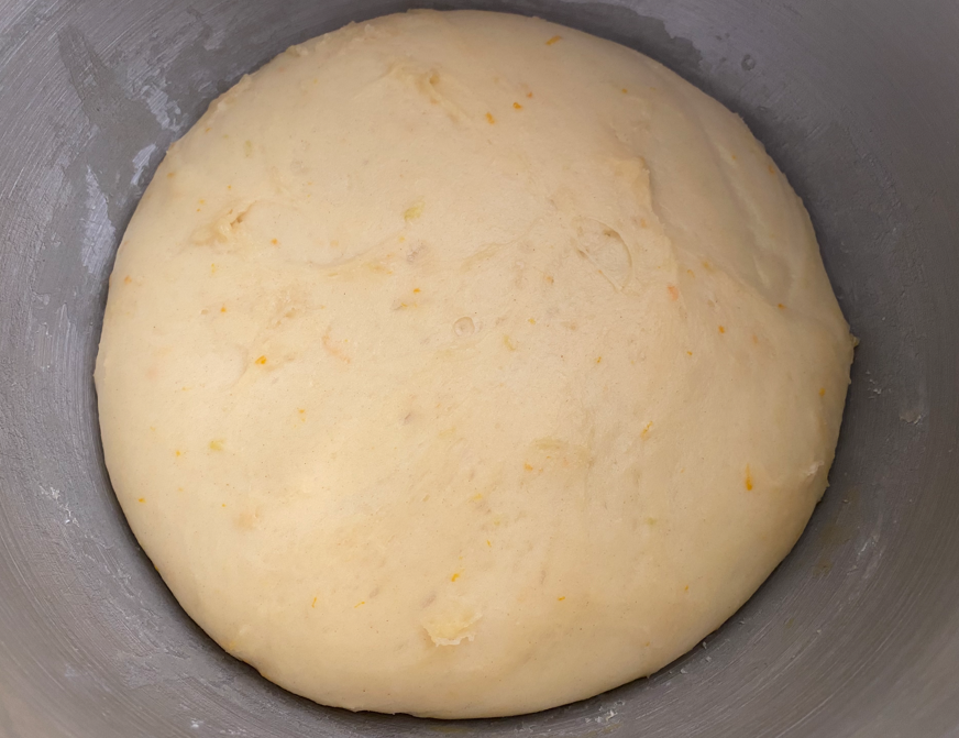 Maritozzi italianos con nata. Receta tradicional del bollo romano más cremoso