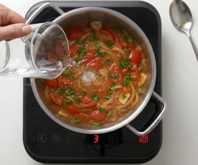 Oliaigua con higos, la sopa menorquina que se retira antes de hervir