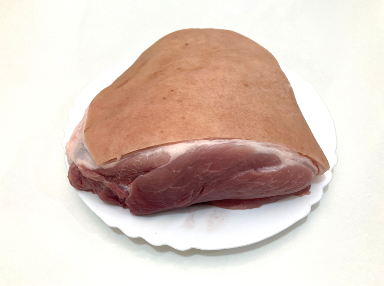 Paleta de cerdo asada al horno: receta jugosa con salsa, gelatina y carne para pulled pork