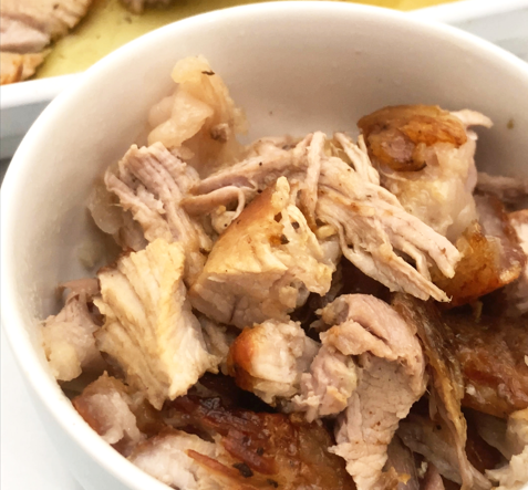 Paleta de cerdo asada al horno: receta jugosa con salsa, gelatina y carne para pulled pork