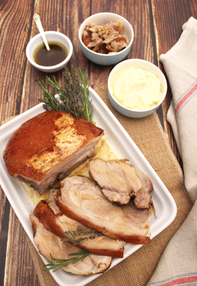 Paleta de cerdo asada al horno: receta jugosa con salsa, gelatina y carne para pulled pork