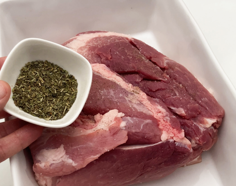 Paleta de cerdo asada al horno: receta jugosa con salsa, gelatina y carne para pulled pork