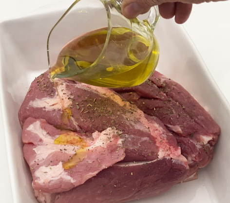 Paleta de cerdo asada al horno: receta jugosa con salsa, gelatina y carne para pulled pork