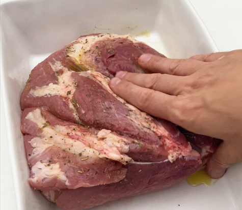 Paleta de cerdo asada al horno: receta jugosa con salsa, gelatina y carne para pulled pork