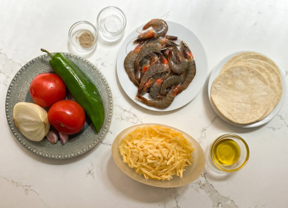 Tacos gobernador de camarón, una versión fácil y jugosa para hacer en casa