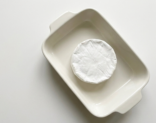 Camembert al horno con higos y miel