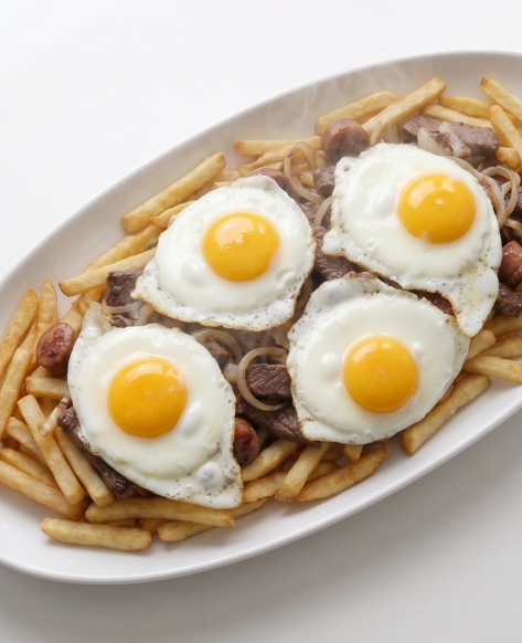 Chorrillana chilena, una fuente abundante para compartir