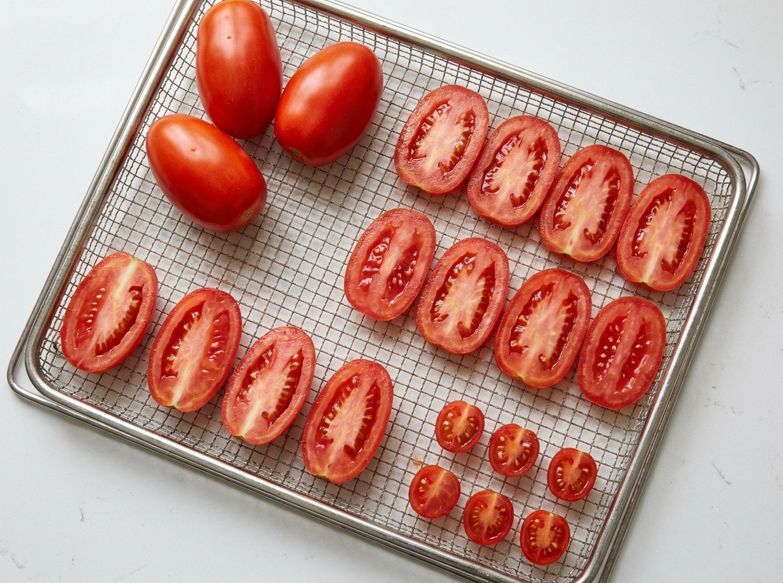 Cómo secar tomates en casa: al sol, en horno o deshidratador
