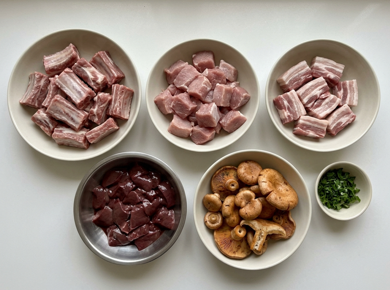 Frita de porc de Ibiza y Formentera, así cambia la carne de una isla a otra
