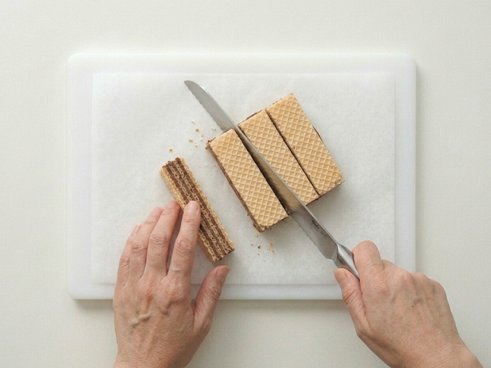Huesitos caseros, capas crujientes cubiertas de chocolate