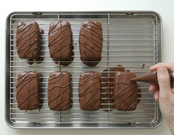 Así se hacen unos Kinder Delice caseros bien jugosos