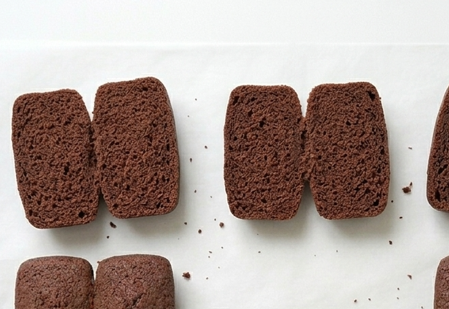 Así se hacen unos Kinder Delice caseros bien jugosos
