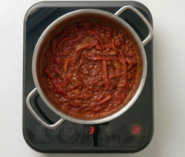 Matbuja, la ensalada cocida de tomate y pimiento del Magreb e Israel