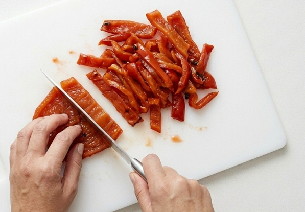 Matbuja, la ensalada cocida de tomate y pimiento del Magreb e Israel