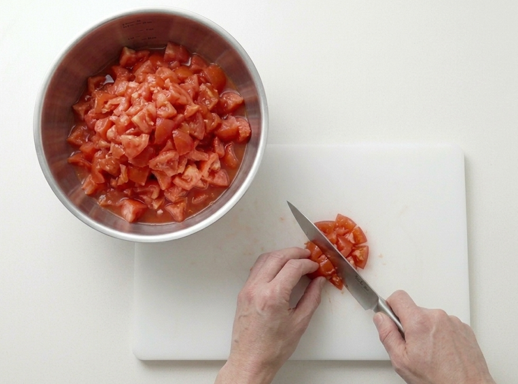 Matbuja, la ensalada cocida de tomate y pimiento del Magreb e Israel