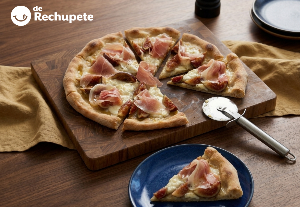 Pizza de higos, queso y jamón serrano