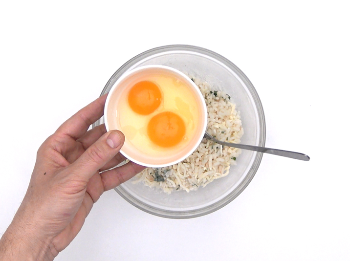 Tortitas de arroz fáciles y crujientes. Receta de aprovechamiento.