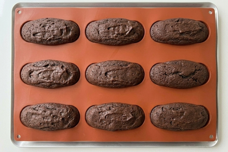 Zebras rellenas de cacao, con su cobertura blanca y las rayas de chocolate