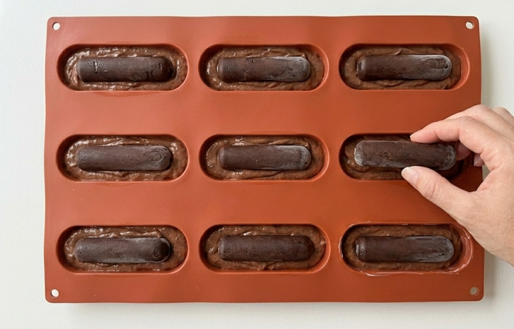 Zebras rellenas de cacao, con su cobertura blanca y las rayas de chocolate