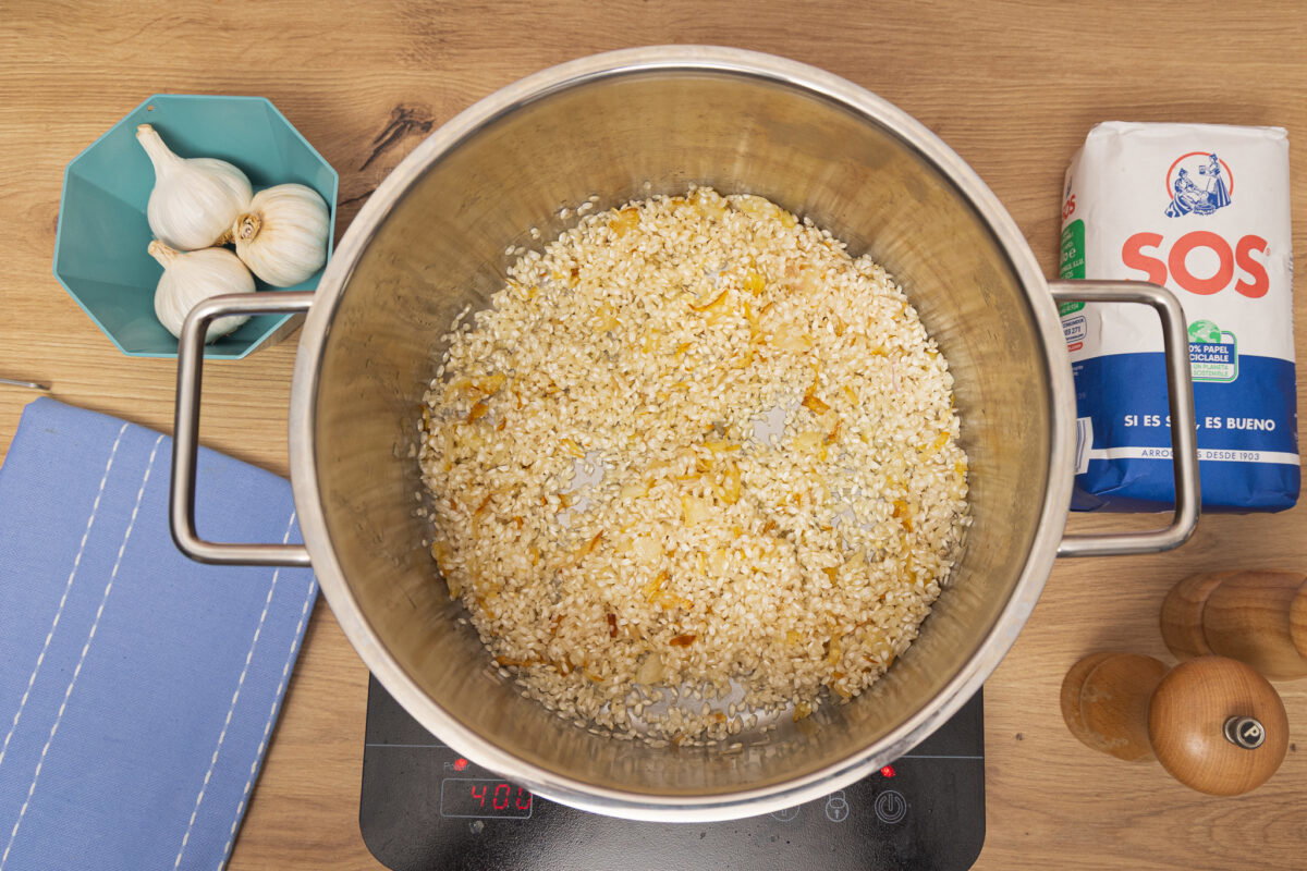 Arroz con vieira y jamón ibérico crujiente. Receta para sorprender a tu pareja o amigos en Navidad