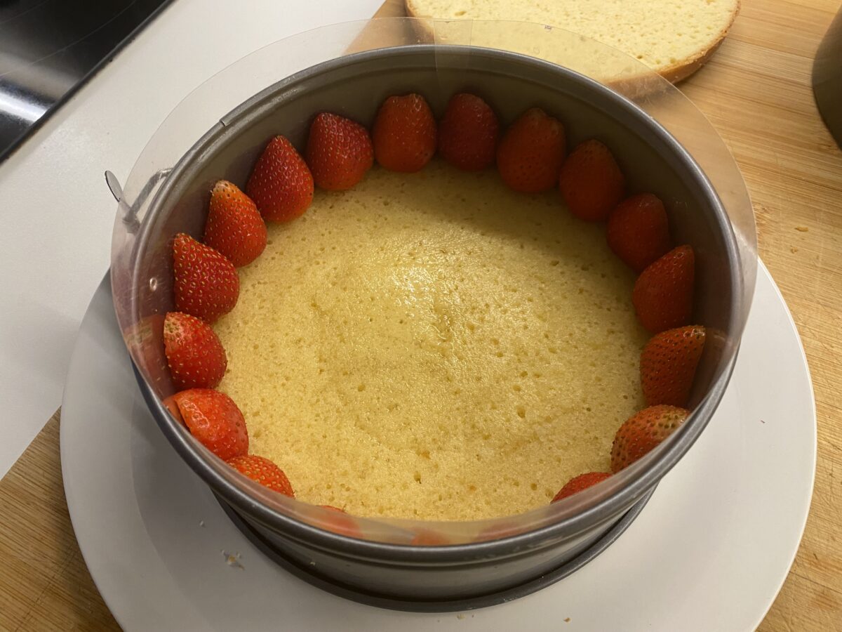 Tarta Fraisier de fresas: receta francesa paso a paso como en pastelería