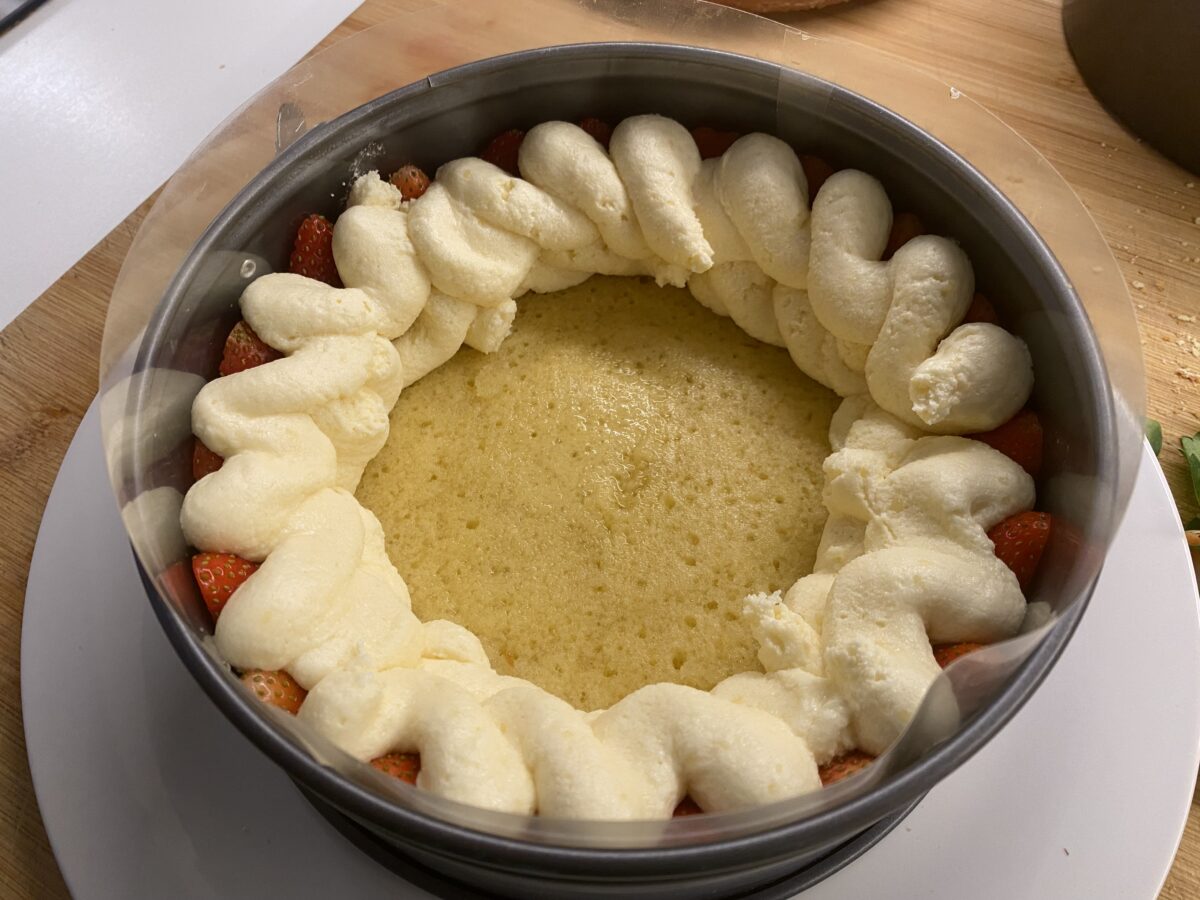 Tarta Fraisier de fresas: receta francesa paso a paso como en pastelería