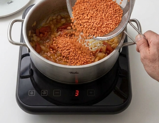 Masoor dal con tadka de ajo y comino: lentejas rojas al estilo indio