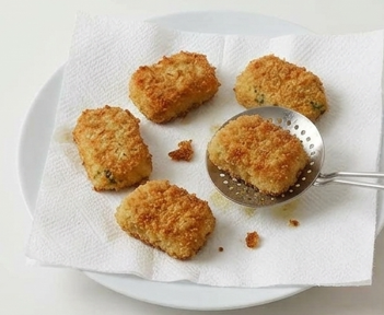 Nuggets marineros de pescado y arroz