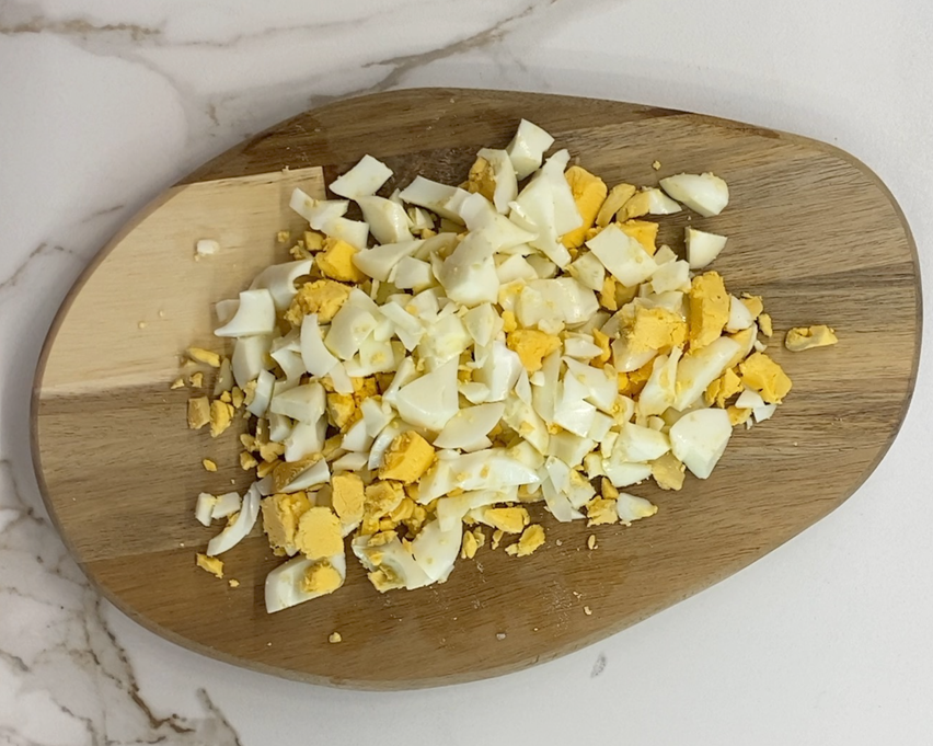Patatas aliñadas con cebolla, perejil y bonito en olla exprés. Receta fácil y rápida