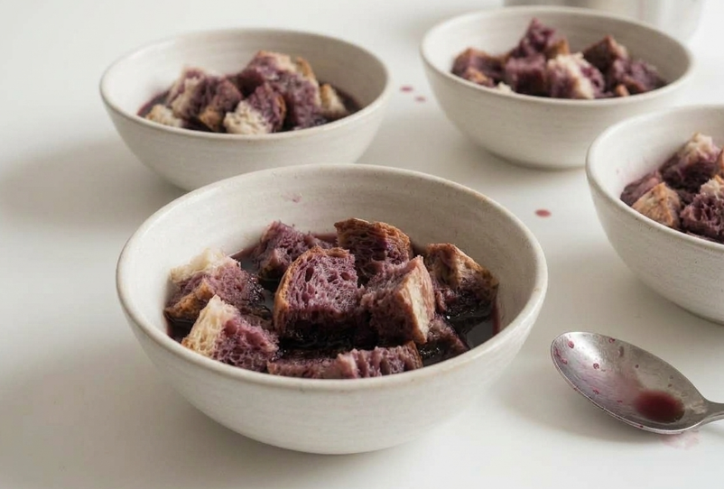 Sopas de burro cansado: pan, vino tinto y azúcar en un dulce gallego